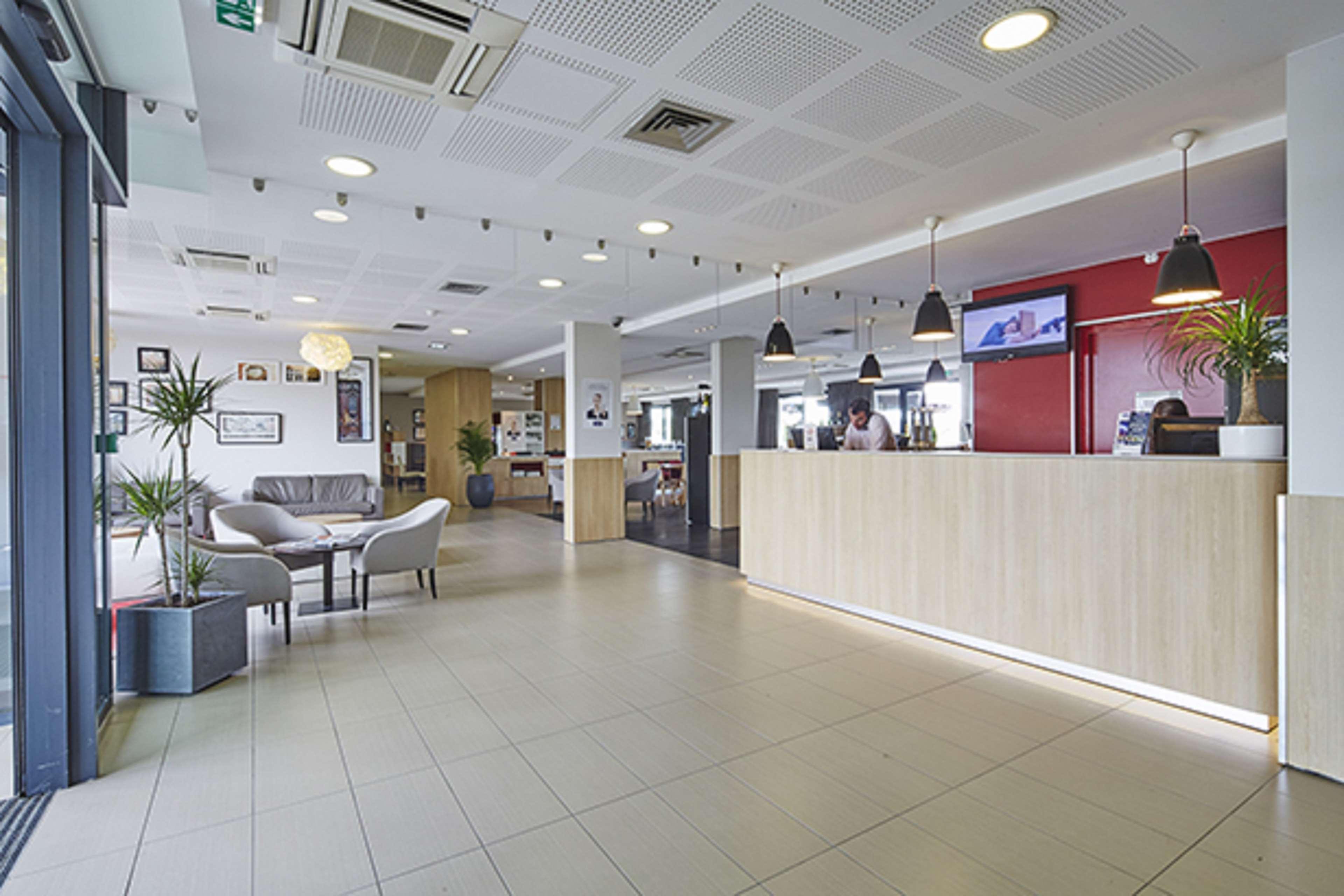 Ibis Lyon Est Meyzieu Hotel Kültér fotó